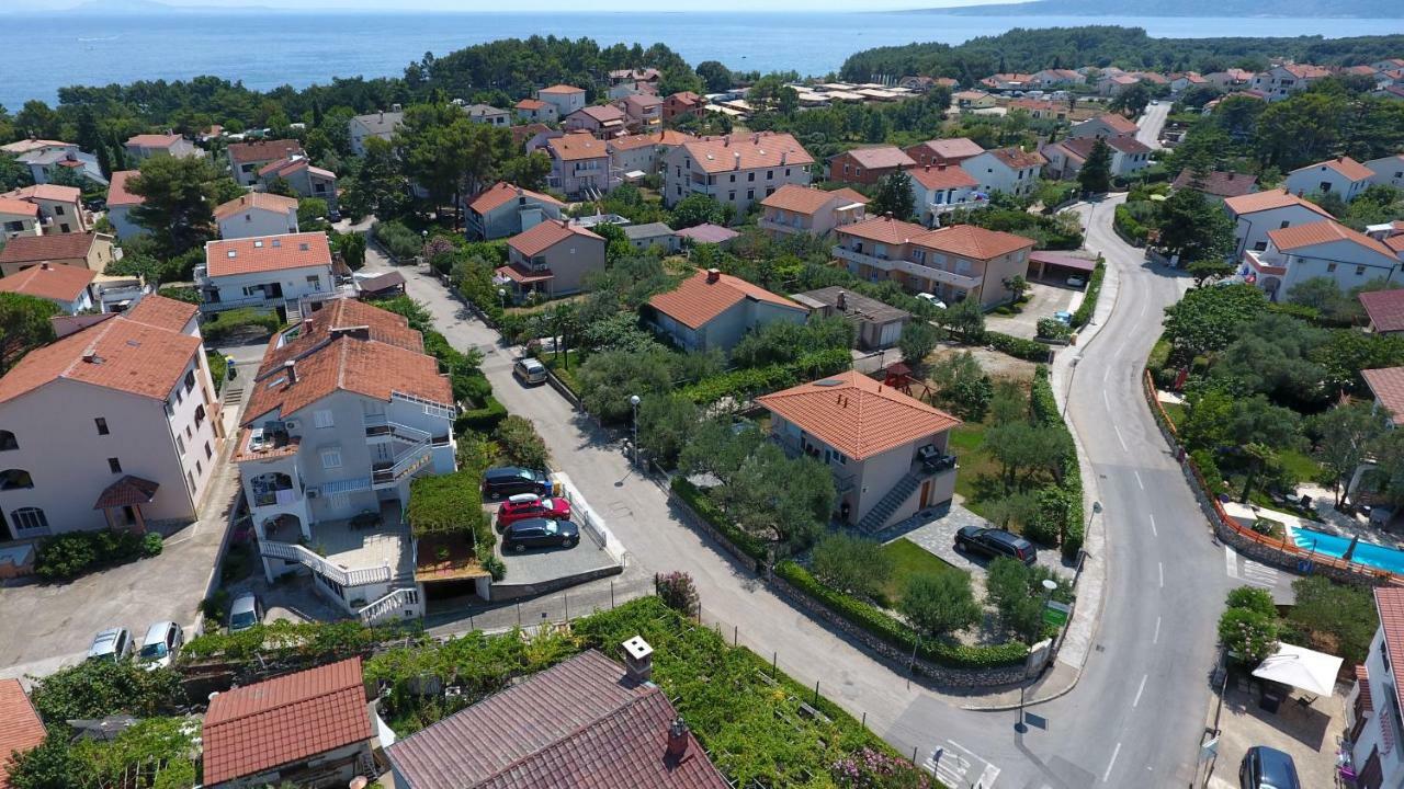 Apartman Maslina Крк Экстерьер фото